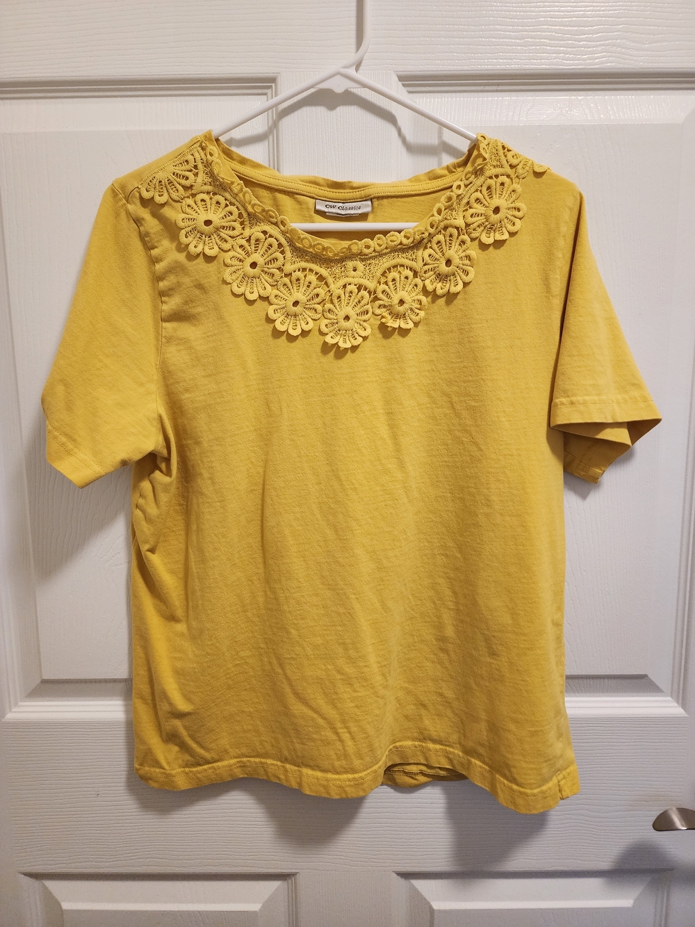 CW Classics - Top - M